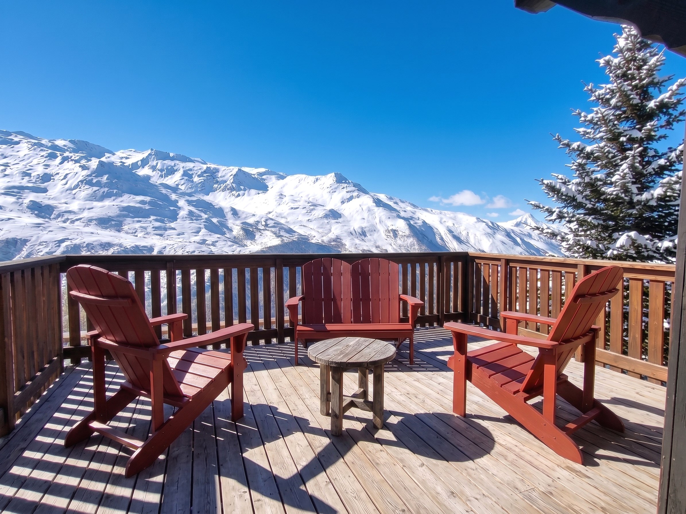 Terrasse 20 m² avec vue panoramique sur le Massif de la Masse